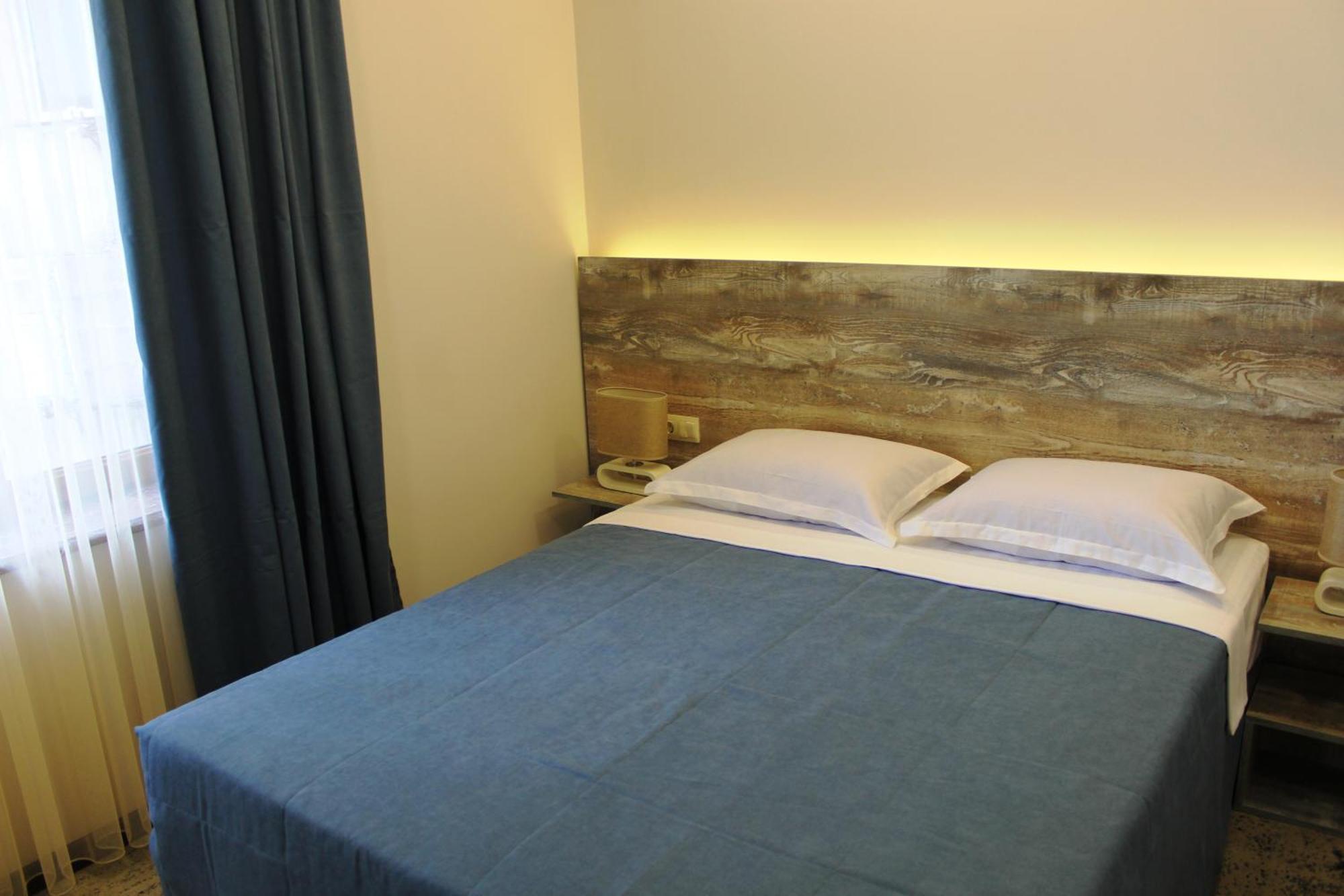 יירבאן Evn Boutique Hotel מראה חיצוני תמונה